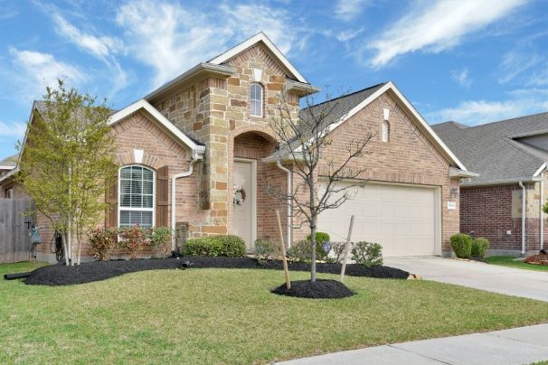 https://TinaLensch.NewConstructionHomesForYou.com